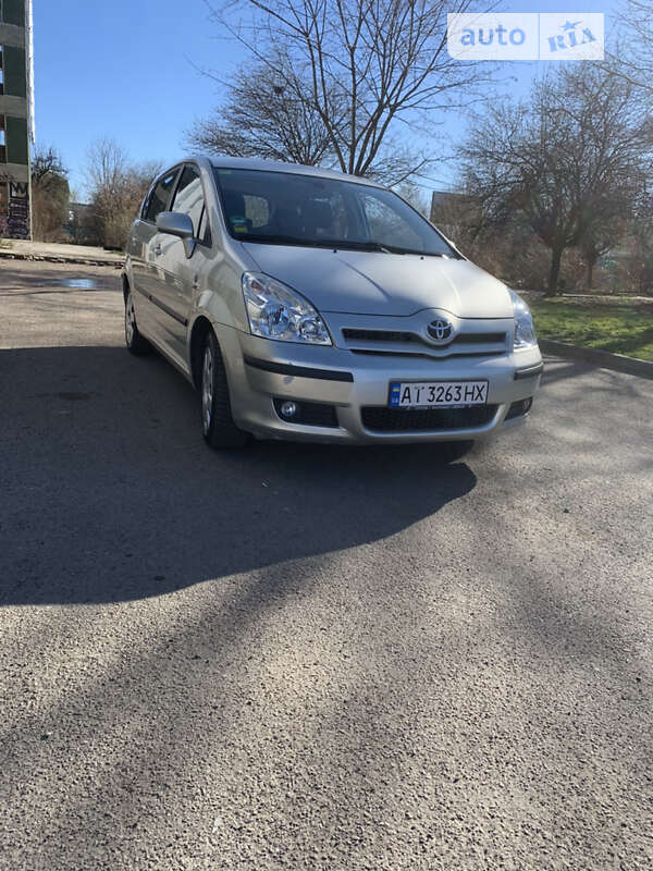 Toyota Corolla verso (2004)