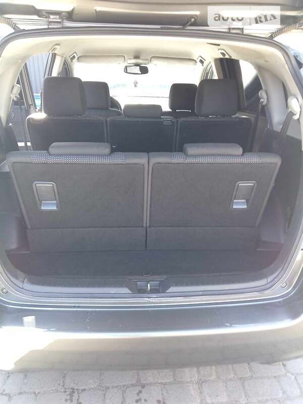 Toyota Corolla verso (2006)