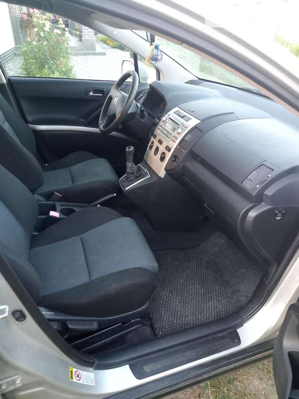 Toyota Corolla verso (2007)