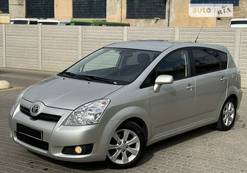 Toyota Corolla verso (2007)