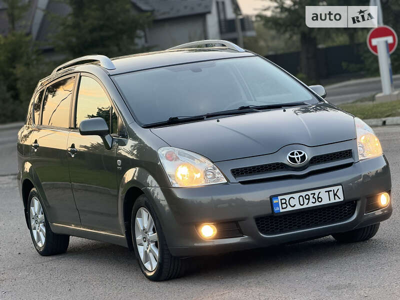 Toyota Corolla verso (2005)