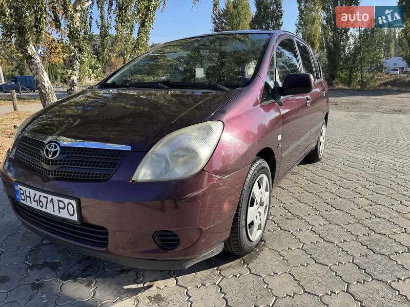 Toyota Corolla verso (2003)