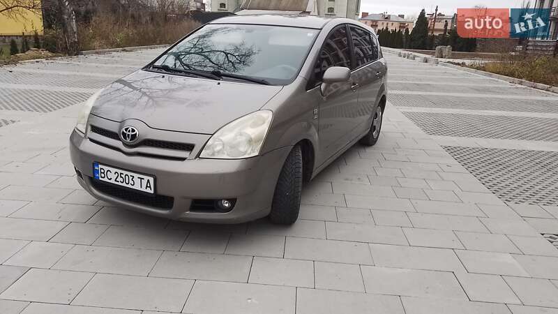 Toyota Corolla verso (2004)