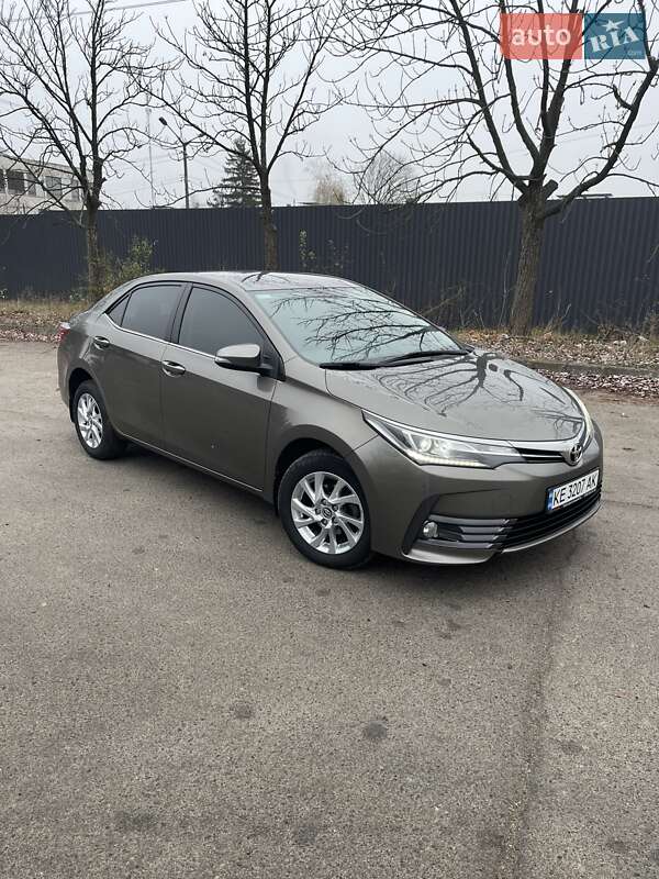 Toyota Corolla (2016)