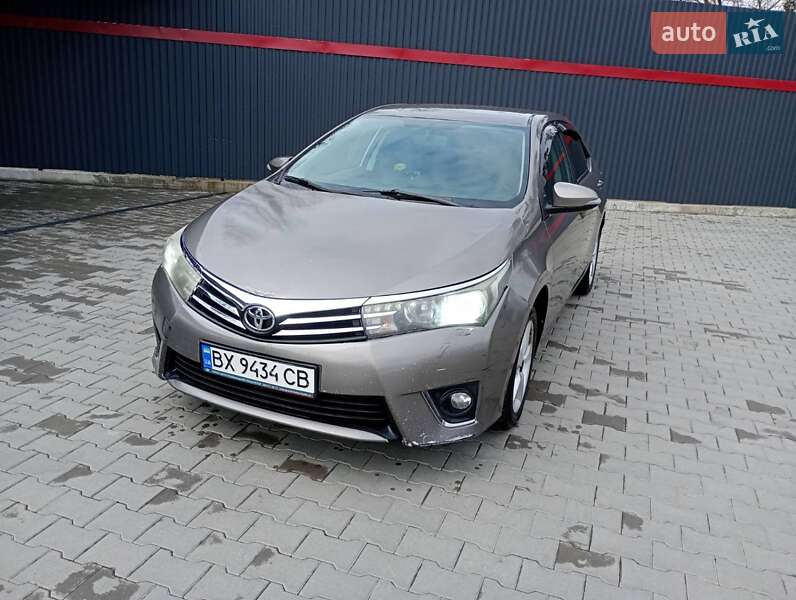 Toyota Corolla (2013)