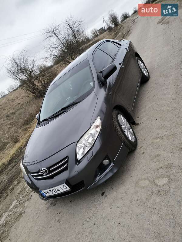Toyota Corolla (2010)