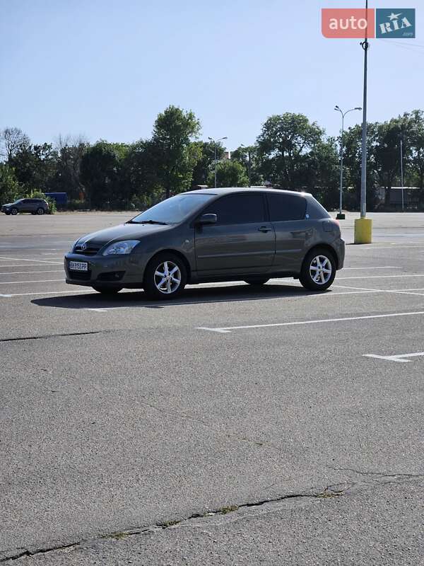Toyota Corolla (2005)