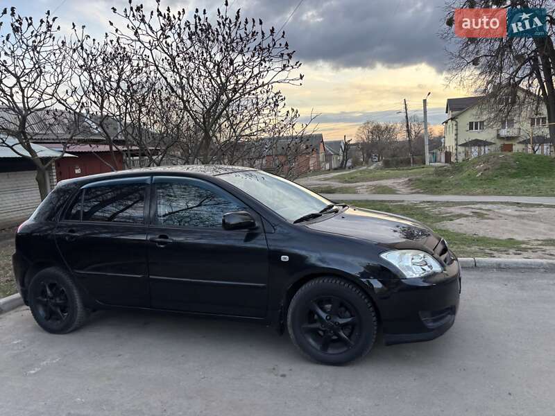 Toyota Corolla (2005)