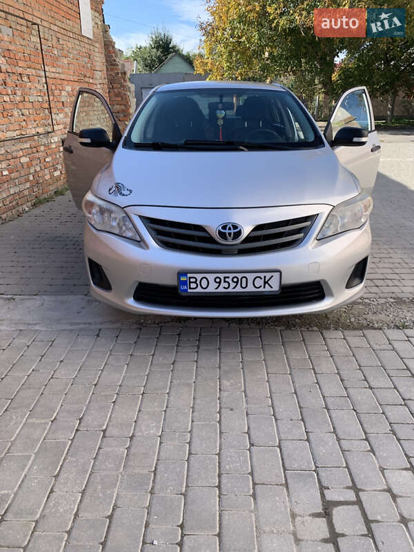 Toyota Corolla (2011)