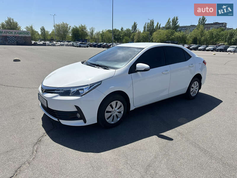 Toyota Corolla (2017)