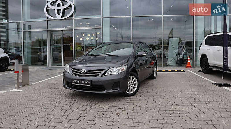 Toyota Corolla (2013)
