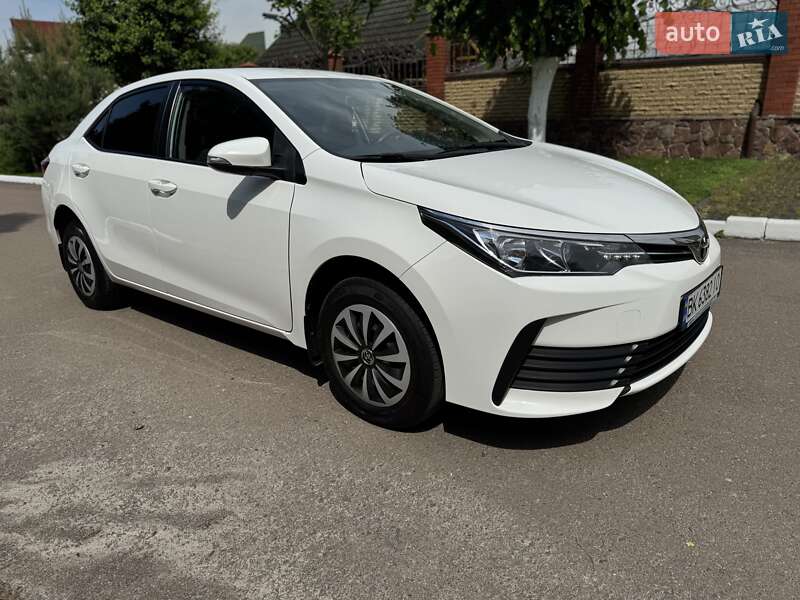 Toyota Corolla (2017)