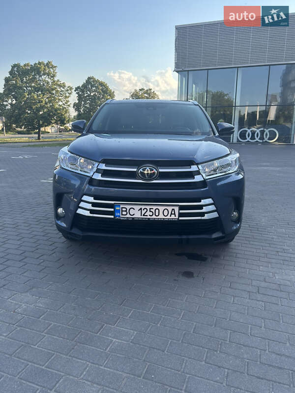 Toyota Highlander (2017)
