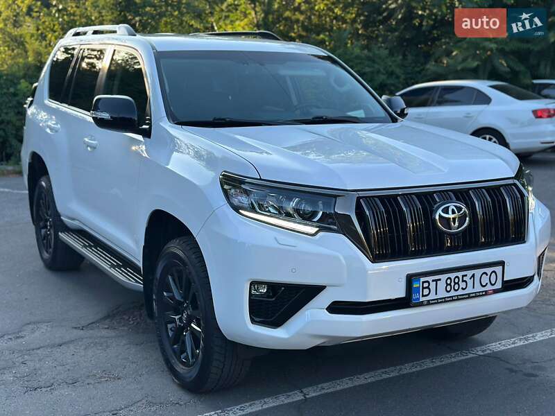 Toyota Land cruiser prado (2021)