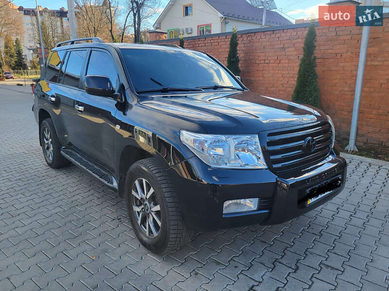 Toyota Land cruiser (2008)