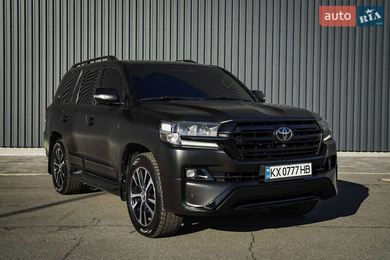 Toyota Land cruiser (2015)