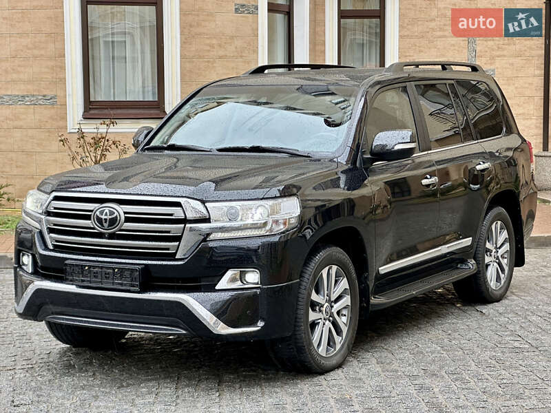 Toyota Land cruiser (2018)