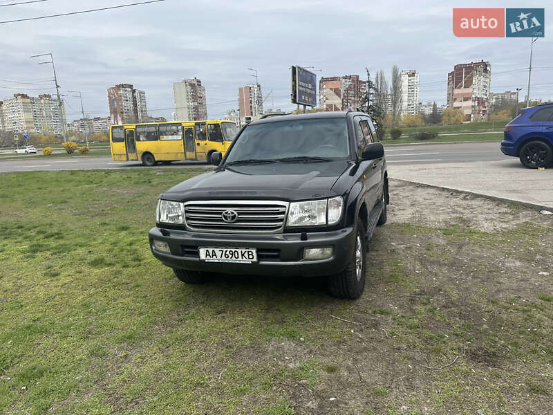 Toyota Land cruiser (2004)