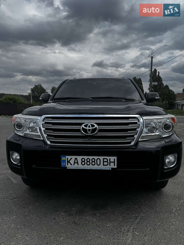 Toyota Land cruiser (2012)