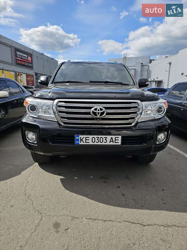 Toyota Land cruiser (2012)