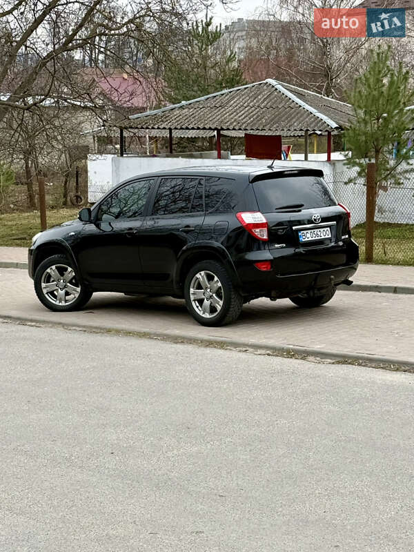Toyota Rav4 (2009)