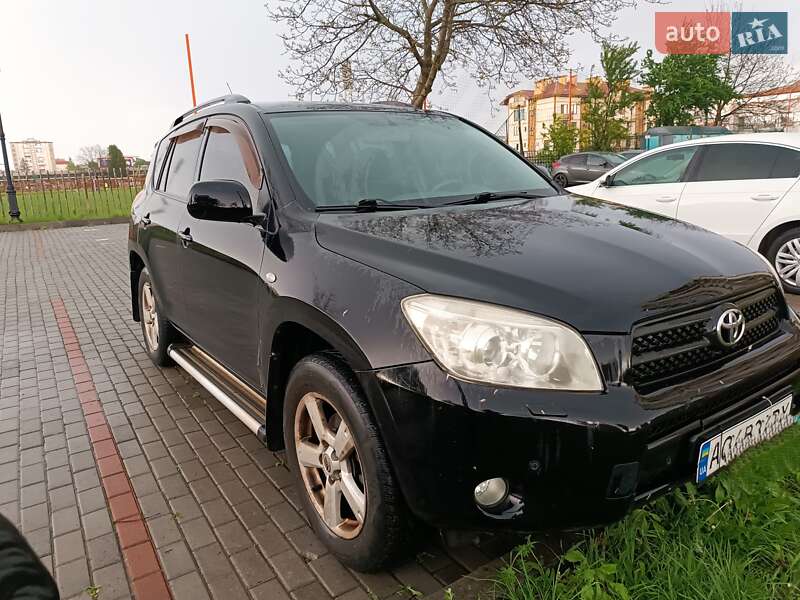 Toyota Rav4 (2006)