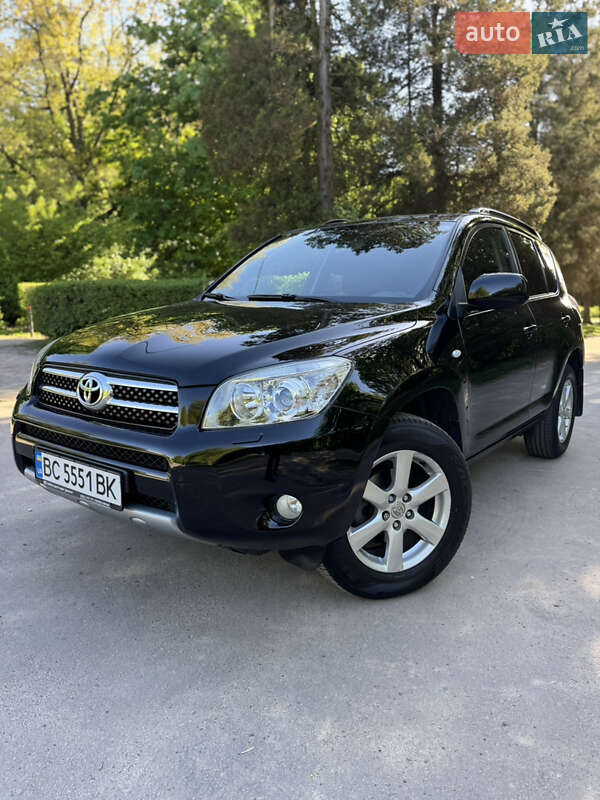 Toyota Rav4 (2008)