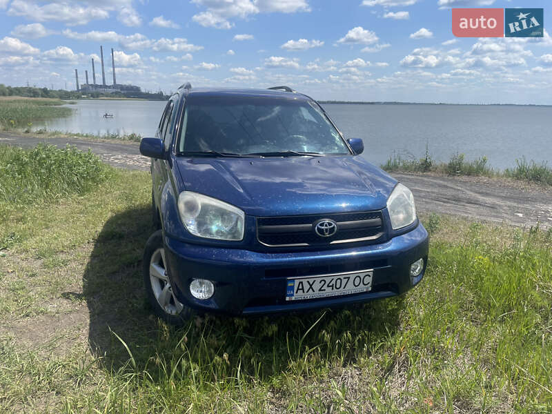 Toyota Rav4 (2004)