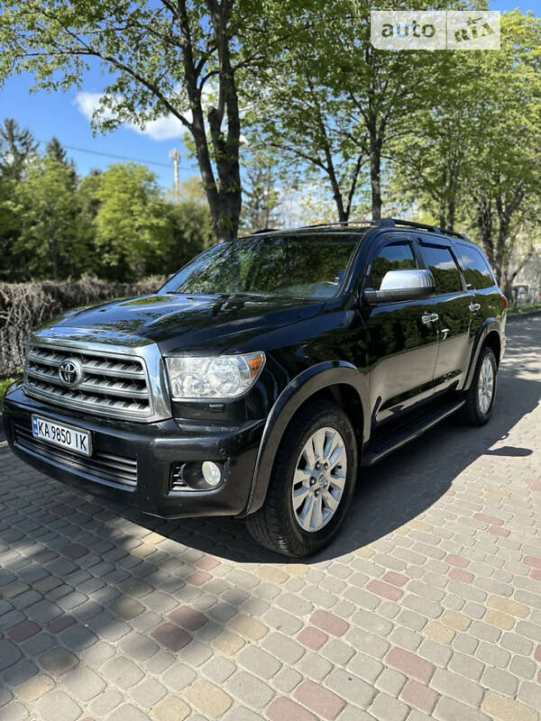 Toyota Sequoia (2008)