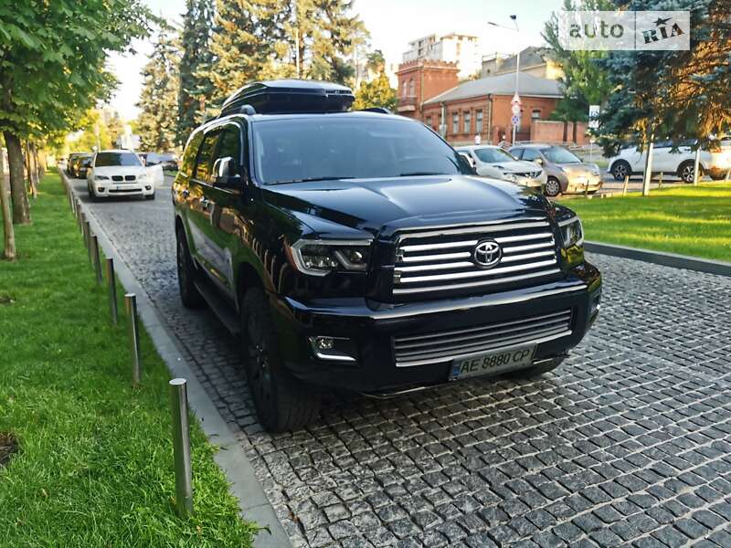 Toyota Sequoia (2008)