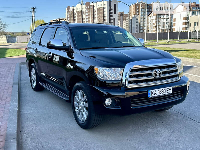 Toyota Sequoia (2013)