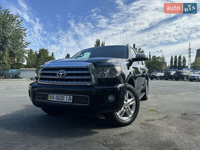 Toyota Sequoia (2008)