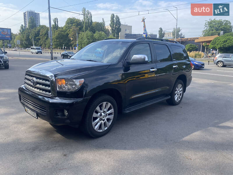 Toyota Sequoia (2008)