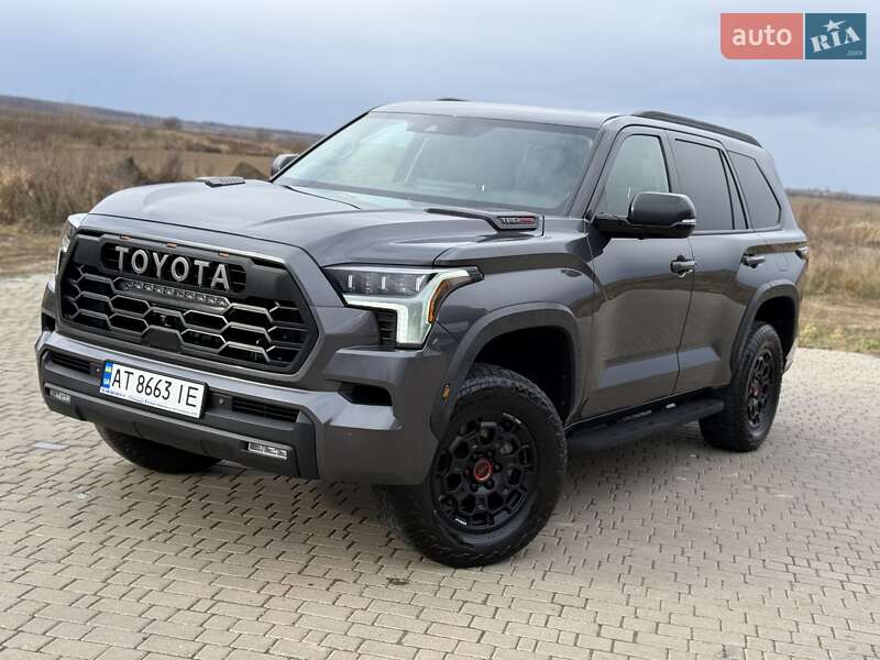 Toyota Sequoia (2023)