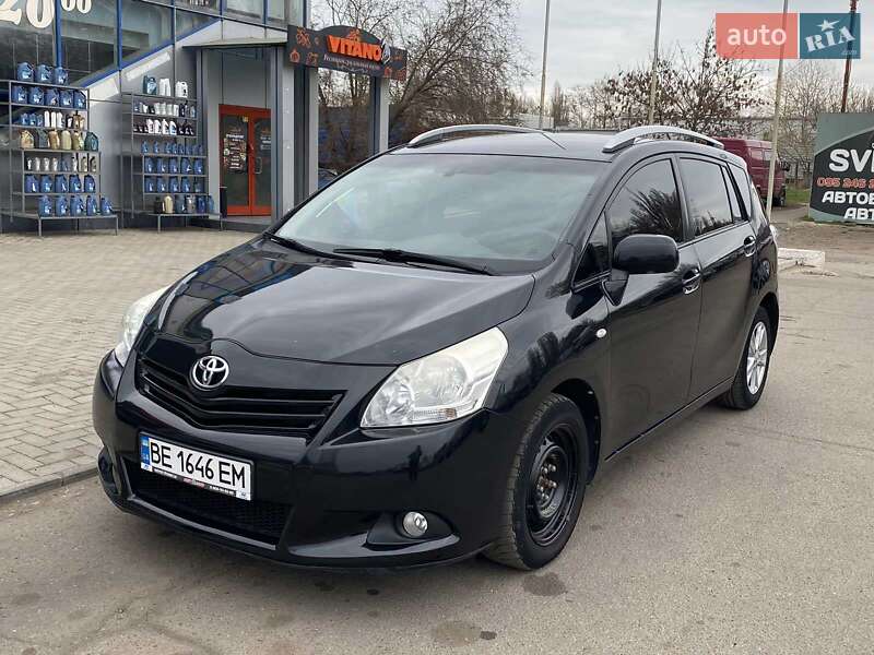 Toyota Verso (2010)