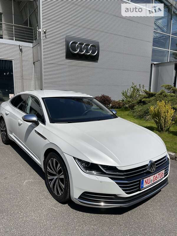 Volkswagen Arteon (2017)