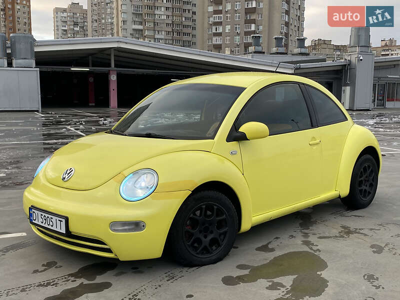 Volkswagen New beetle (2001)