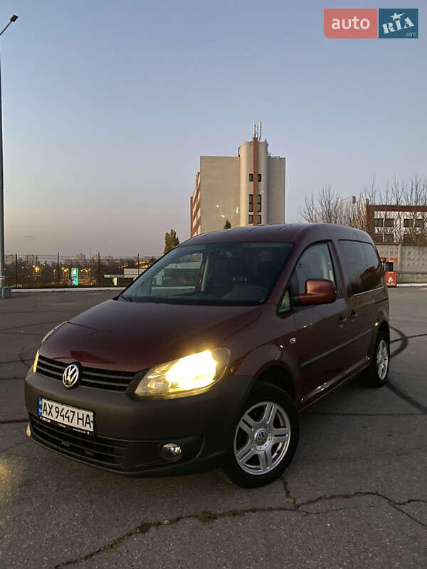 Volkswagen Caddy (2011)