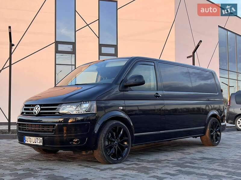 Volkswagen Caravelle (2014)