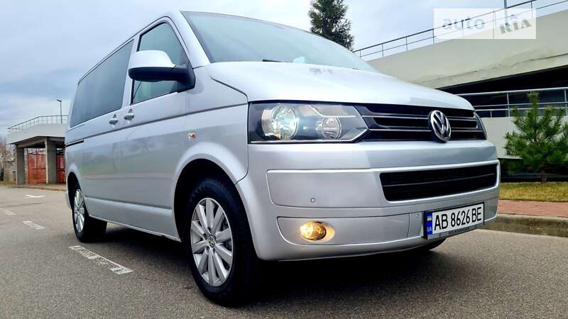 Volkswagen Caravelle (2014)