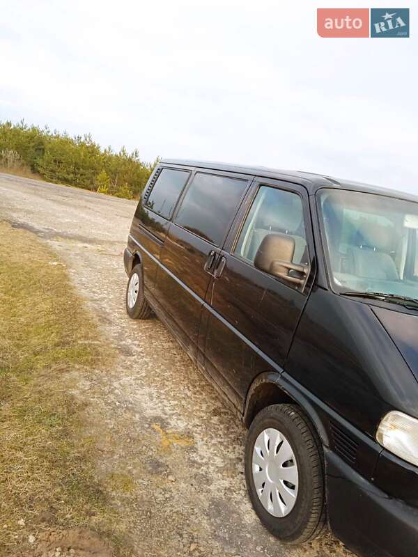 Volkswagen Caravelle (2000)