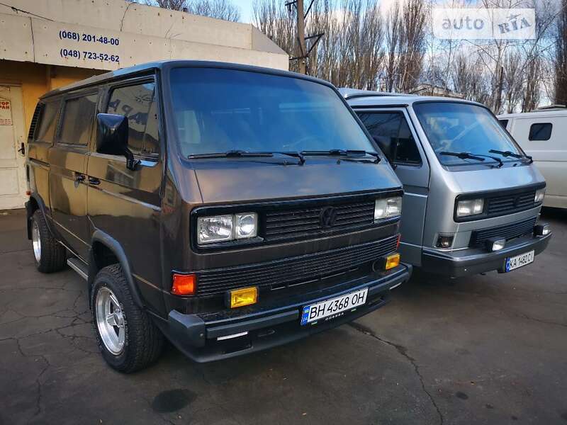 Volkswagen Caravelle (1989)