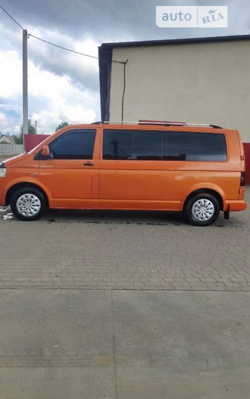 Volkswagen Caravelle (2008)