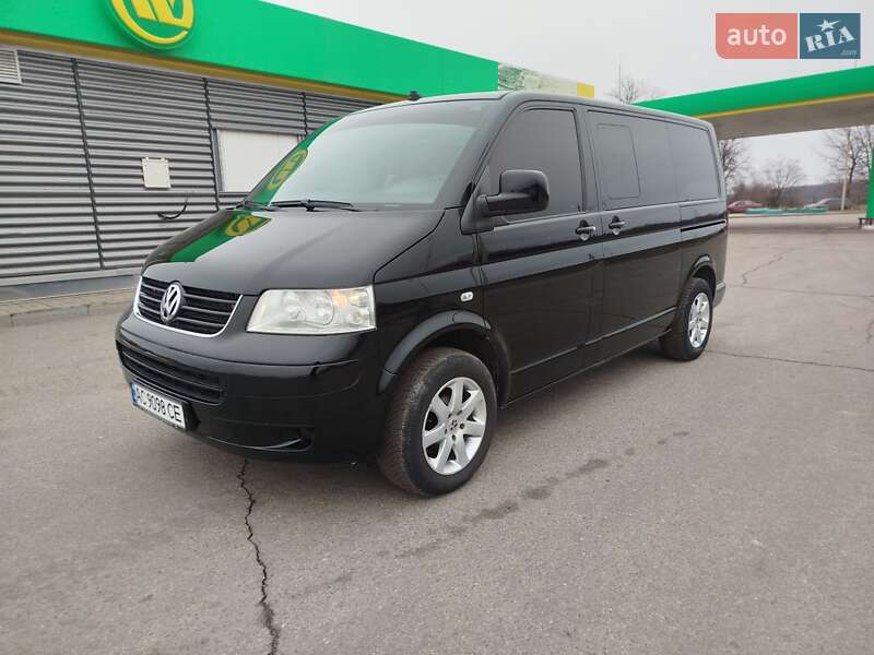 Volkswagen Caravelle (2006)