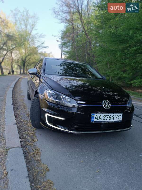 Volkswagen E-golf (2017)