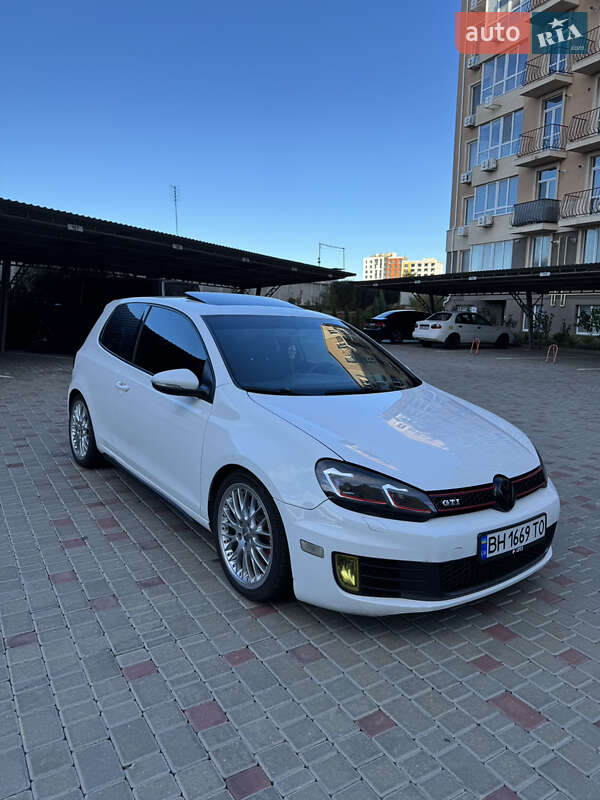 Volkswagen Golf gti (2010)
