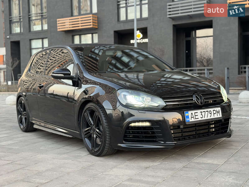 Volkswagen Golf r (2012)