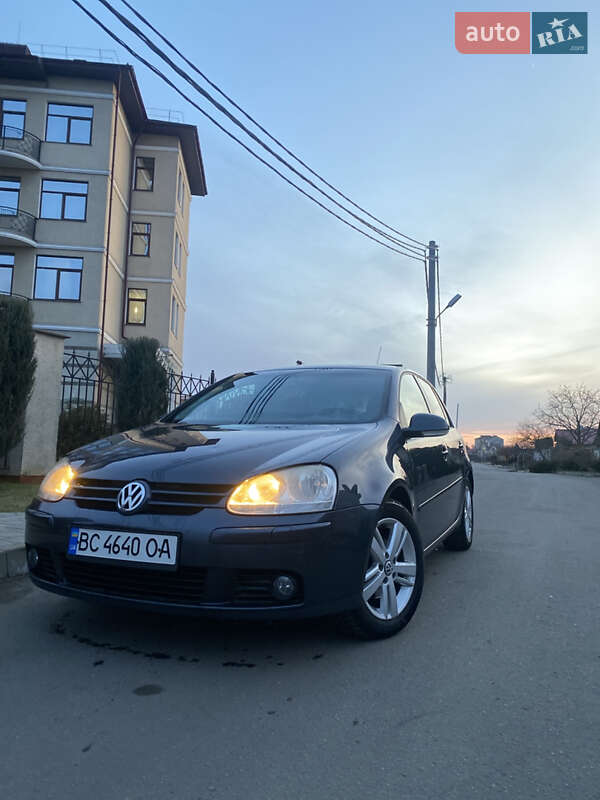 Volkswagen Golf (2006)