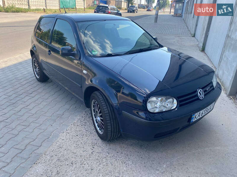 Volkswagen Golf (2001)
