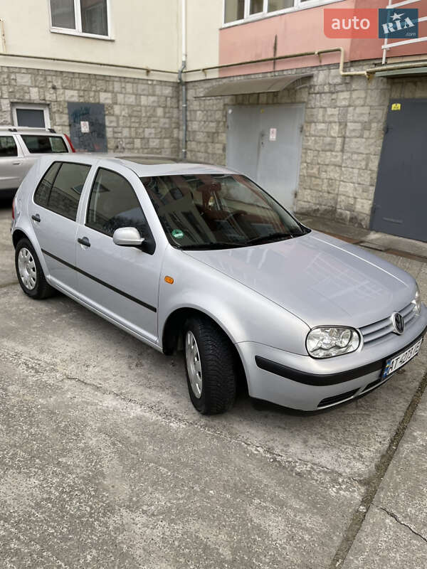 Volkswagen Golf (1998)